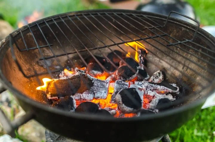 comment allumer un barbecue au charbon ?